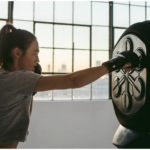 Liteboxer est un entraîneur de boxe rythmique qui mettra KO votre portefeuille