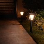 Die neuen Außenleuchten von Philips Hue erhellen Ihre Nacht