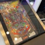 Die digitalen Flipperautomaten von Arcade1Up sehen echt aus