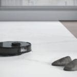 Робот-прибиральний робот Ecovacs Deebot Ozmo T8 Aivi одночасно пилососить і швабри